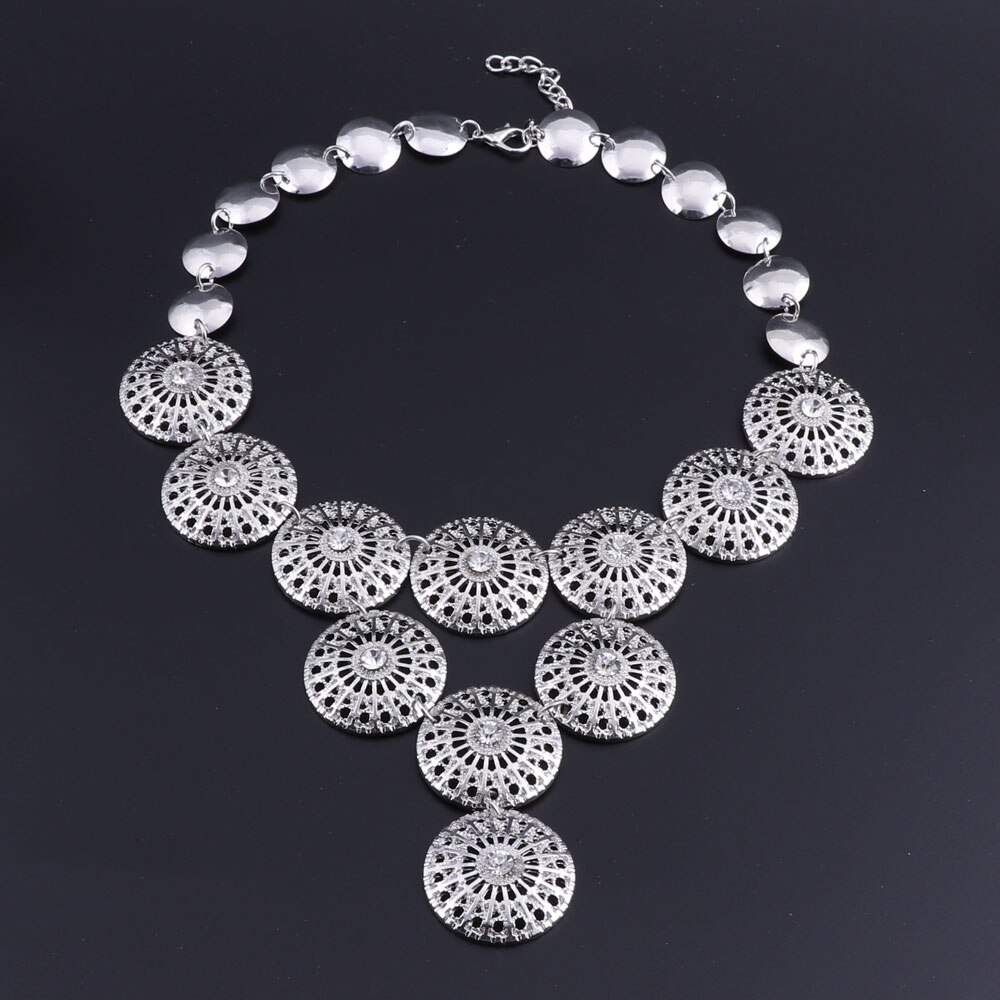 Afrikanische Braut Zubehör Nigerian Hochzeit Schmuck Dubai Gold-Farbe Kristall Schmuck einstellen Blume bilden Halskette einstellen