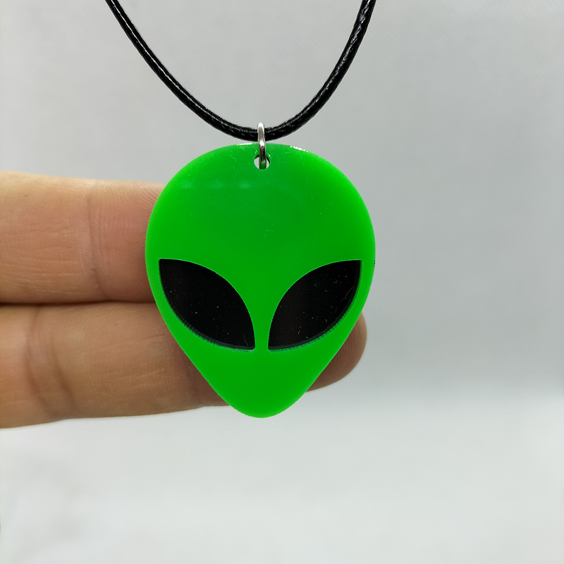 Yungqi Alien Mask Shape Arcylic Charms Pendant Necklaces for Women Girl Minimalist Rope Chain Choker Necklace Jewelry Collier