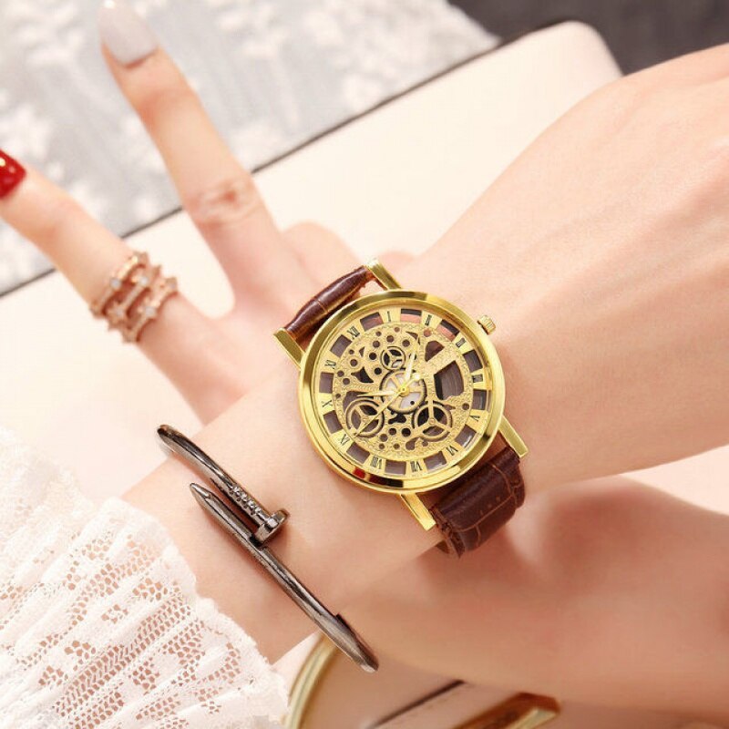 Lederen Quartz Vrouwen Horloge Hollow Out Horloge Casual Luxe Horloge Voor Vrouwen Novel Romeinse Cijfers Zegarek Damski