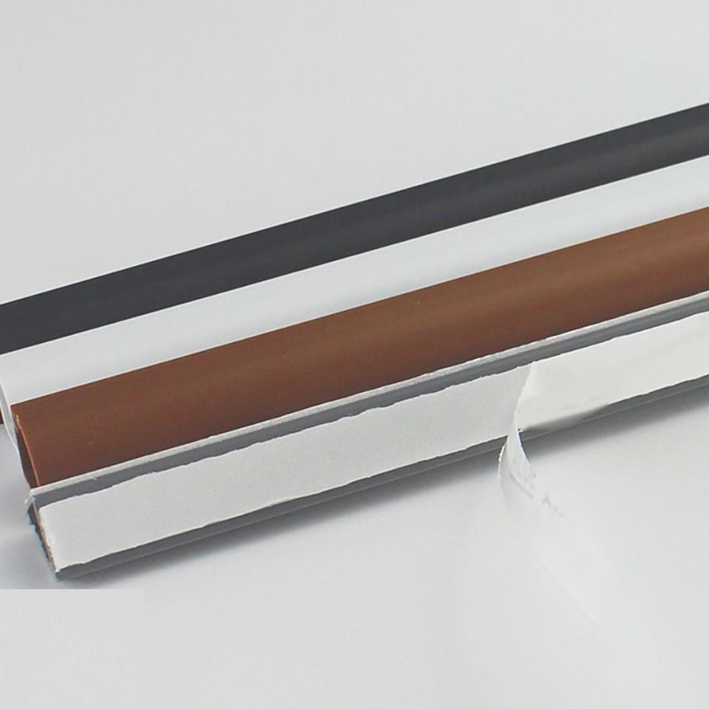 Samoprzylepna trójkątna osłona przewodu przedłużającego osłona kanału okablowania anty-właczana osłona przewodu podłogowego osłona kabla zasilającego