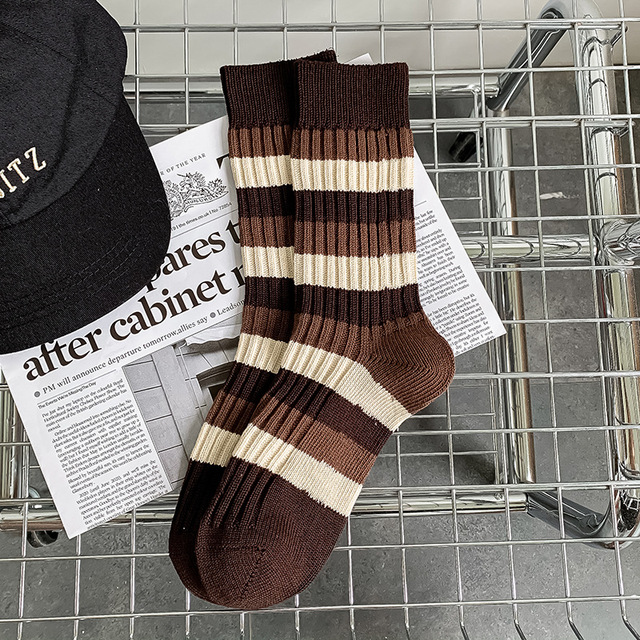 Calcetines largos de algodón para mujer, calcetines coreanos blancos transpirables de ocio para niñas, calcetines bordados para hombre, calcetines a rayas para primavera y verano para mujer: Fucsia