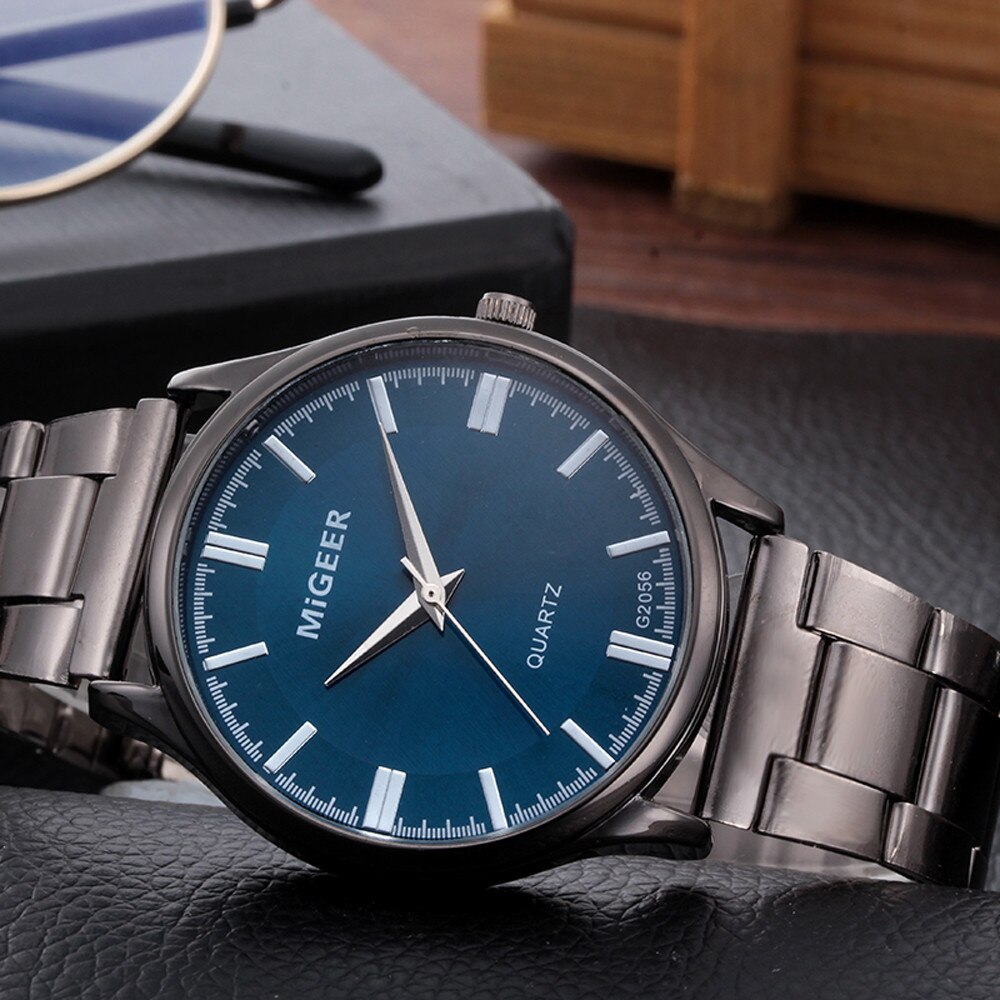 Man Crystal Stainless Steel Analog Quartz Wrist Watch