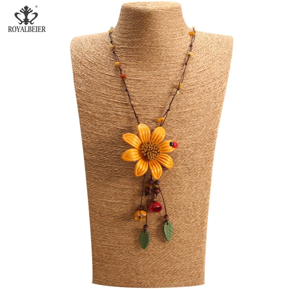 RoyalBeier 5 Kleuren Leer lucky Bloem Leaf Lange Hanger Ketting Bohemian Stijl Lederen Ketting Lange Vrouwen Ketting XL0148