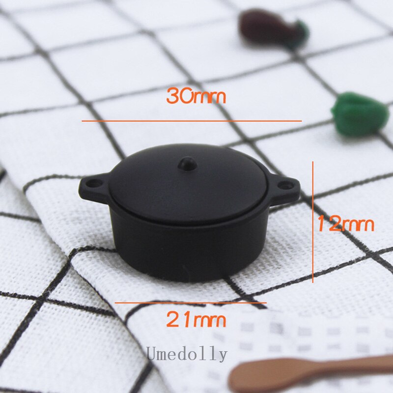 1PCS 1/12 Scale Mini Dollhouse Miniature Black Pot for OB11 BJD Doll House Kitchen Decor Accessories Toy