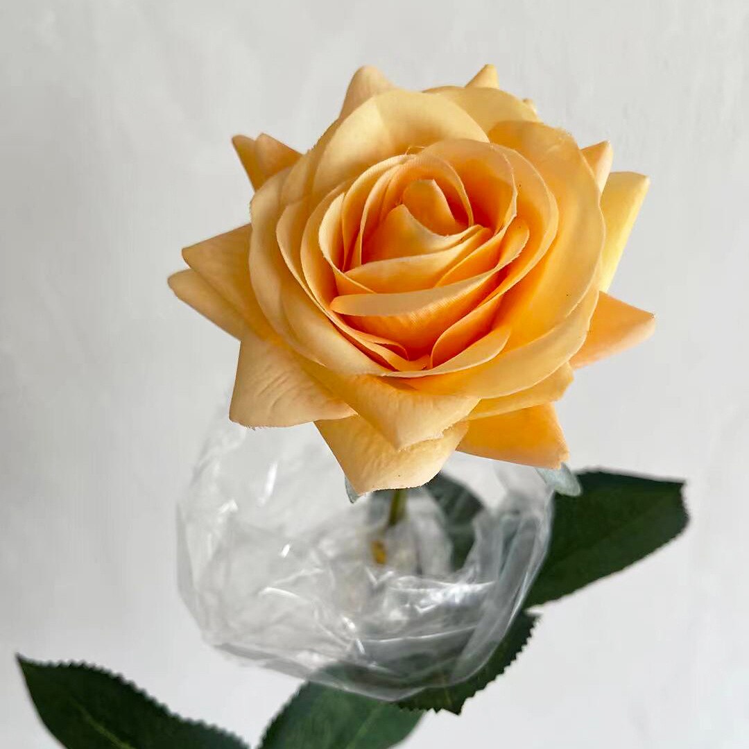 15 Stks/partij Kunstbloemen Decor Rose Latex Bloem Woondecoratie Real Touch Rose Bruiloft Bruidsboeket Bloem: Orange yellow