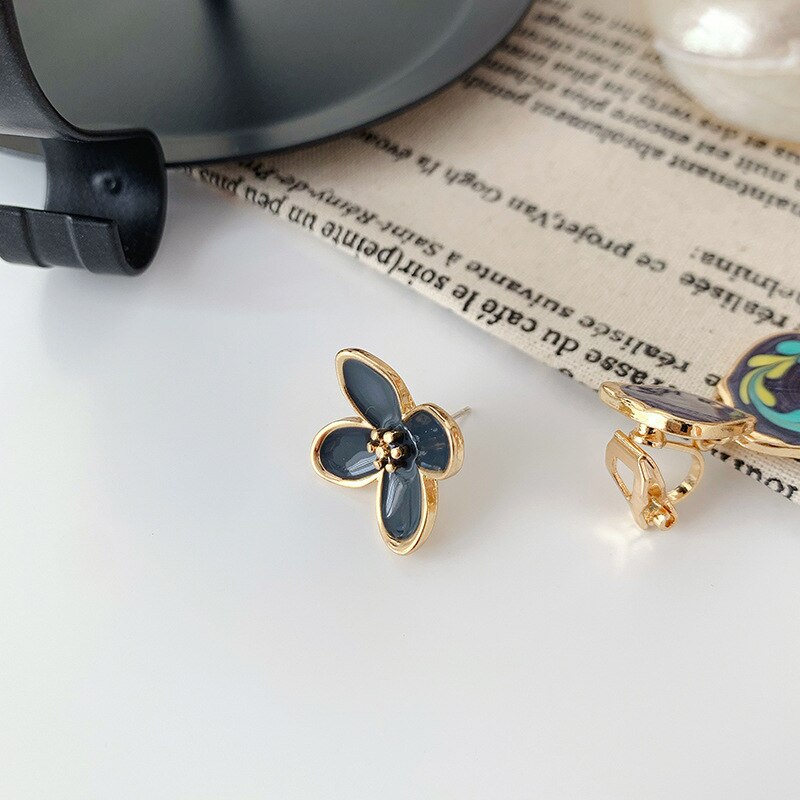 Koreańnarty asymetryczne geometryczne kwiat nausznice bez przekłuwania uszu delikatne błyszczący kwiatek obraz olejny okrągła tarcza klipsy robić uszu: kwiat clip