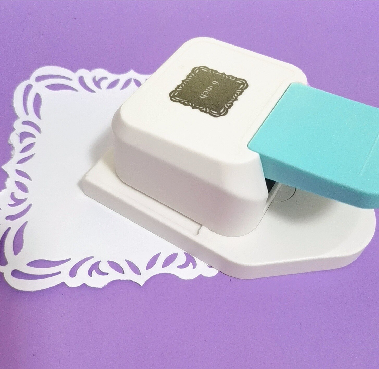 Hole Punchers For Handicrafts Diy Embossing Device Labor-saving Hole Punch Hollow Lace Embossing Cutting Paper Puncher Tool: Square photo frame