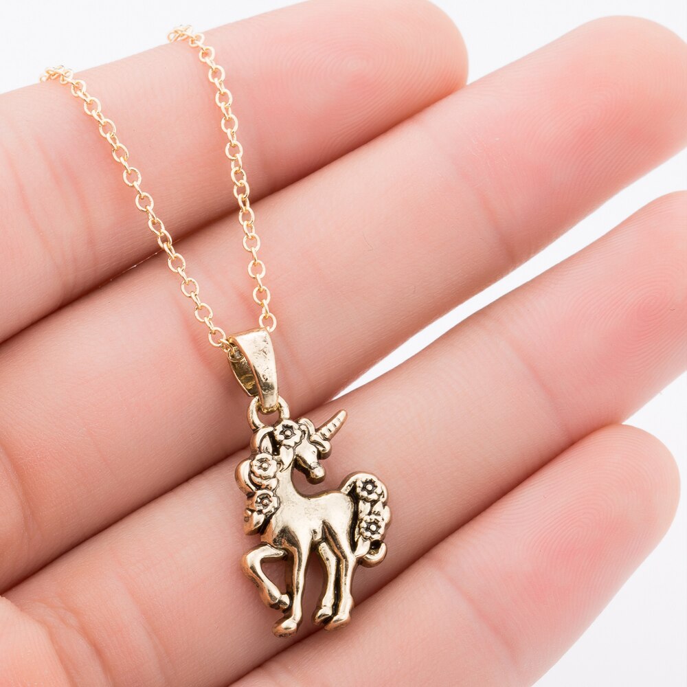 Oly2u Personalize Racing Horse Pendant Necklace for Women Cute Animal Necklaces Men Jewelry Accessories Best Birthday: XL283G