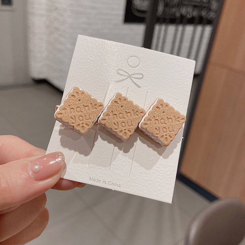 Meisje Creatieve Leuke Biscuit Haarspeld Eenvoudige Temperament Side Top Hair Clips Hoofdtooi Ornament Mode Haaraccessoires: Square