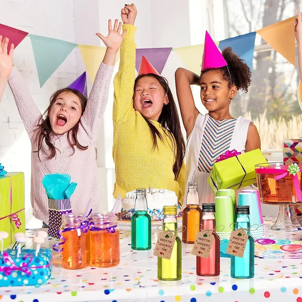 Sæt med 10/30/50/100 mini-spiritusflasker, 1.7oz plastik-spiritusflasker med sorte/sølv/guld låg, alkohol-shotflasker, juiceflaske