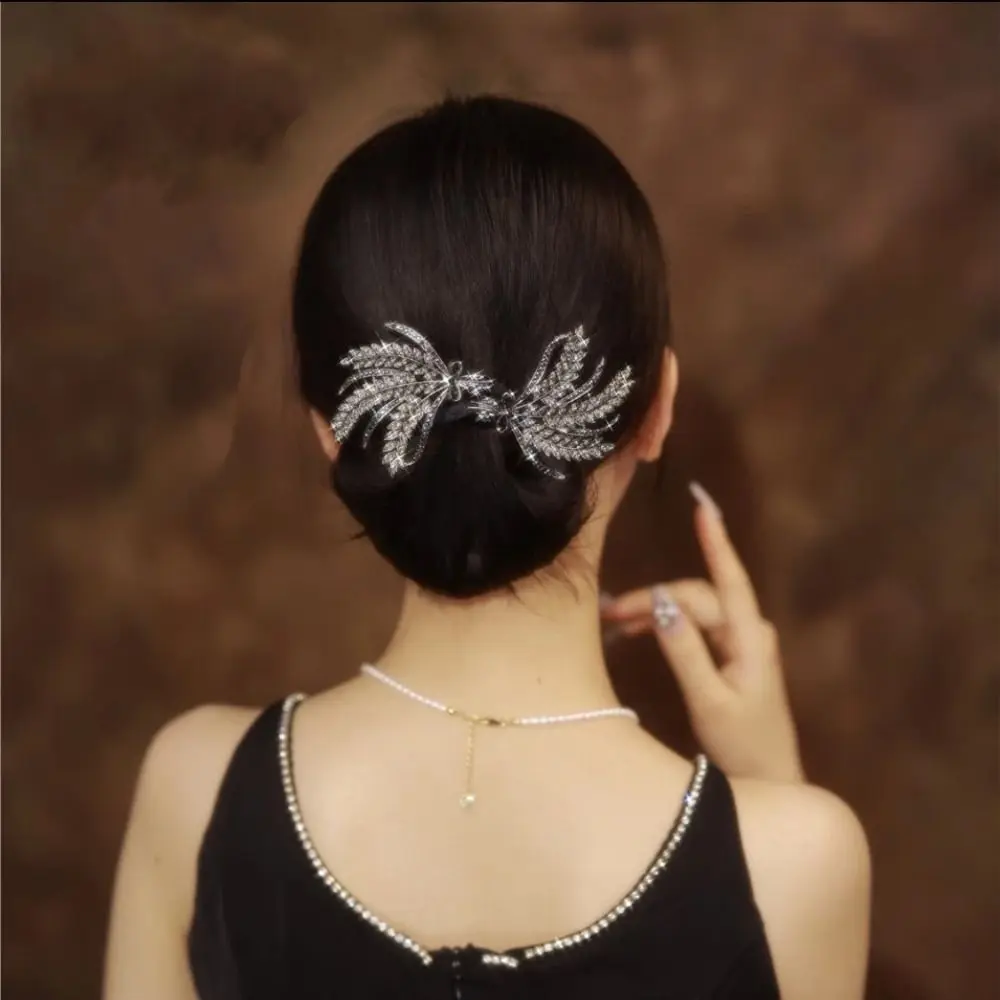 Pinza para el pelo de flores para mujer, 1 piezas, fabricante de moños flexibles antideslizantes, rizador de pelo perezoso, peinado de giro, herramienta de peinado: Plata