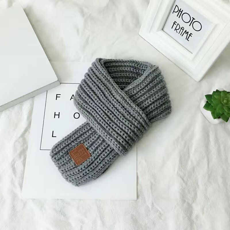 Schoolmeisje Schattige Kleine Sjaal Herfst Winter Festival Effen Kleur Veelzijdige Warme Gebreide Wol Korte Leuke Sjaal Voor Volwassenen: Grijs