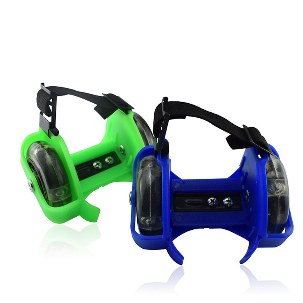 1 Pair flashing roller pulley shose adjustable small whirlwind roller skating shoes for children