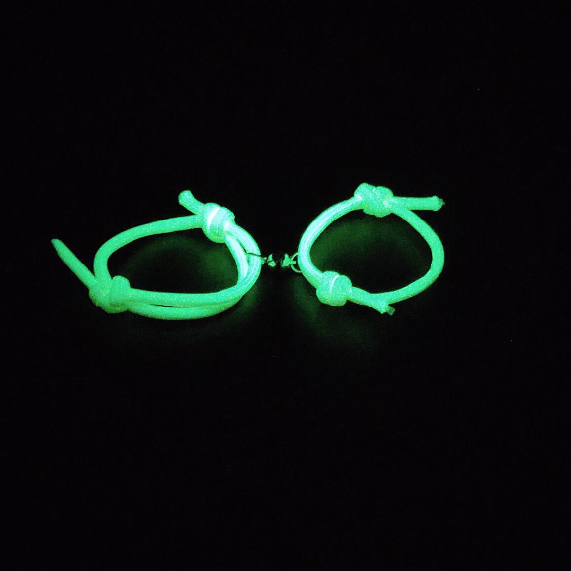 2 stücke glühen in das dunkel Paar Magnet Paar Armbänder Männer und Frauen Charme Mädchen Armbinde Schmuck Liebhaber valentinstag Schild