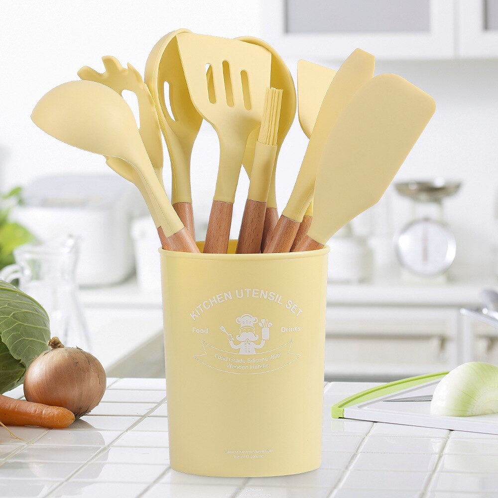 Utensilios de cocina antiadherentes de silicona, cuchara densa, espátula, batidores de huevos con mango de madera, vajilla