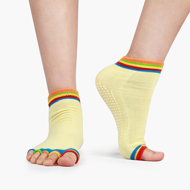 Kvinders bomulds yoga sokker adskilt fem finger åbne tæer sokker med skridsikker silikone gymnastiksport sportssokker: Gul