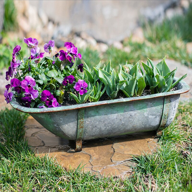 metal rustic Vintage Bathtub Planter Grandado