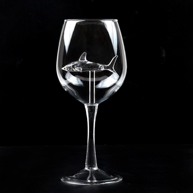 Hai vinglass beger innebygd hippocampus sjøstjerne delfin høyt borosilikatglass cocktailbar dekorere verktøy: Hai form