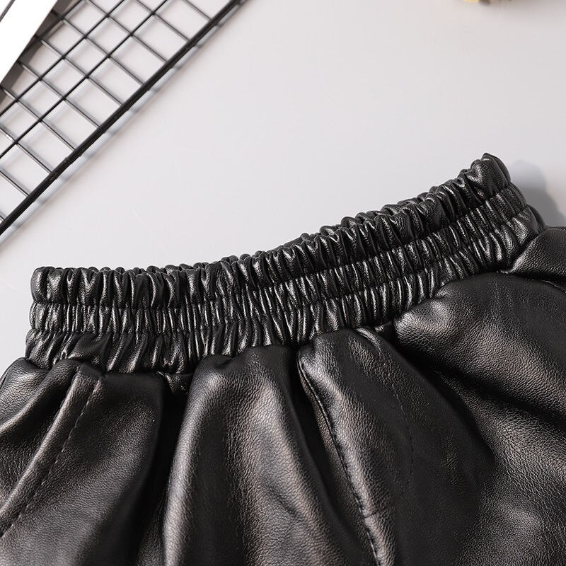 Pantaloncini in pelle Pu Cool estate 2021