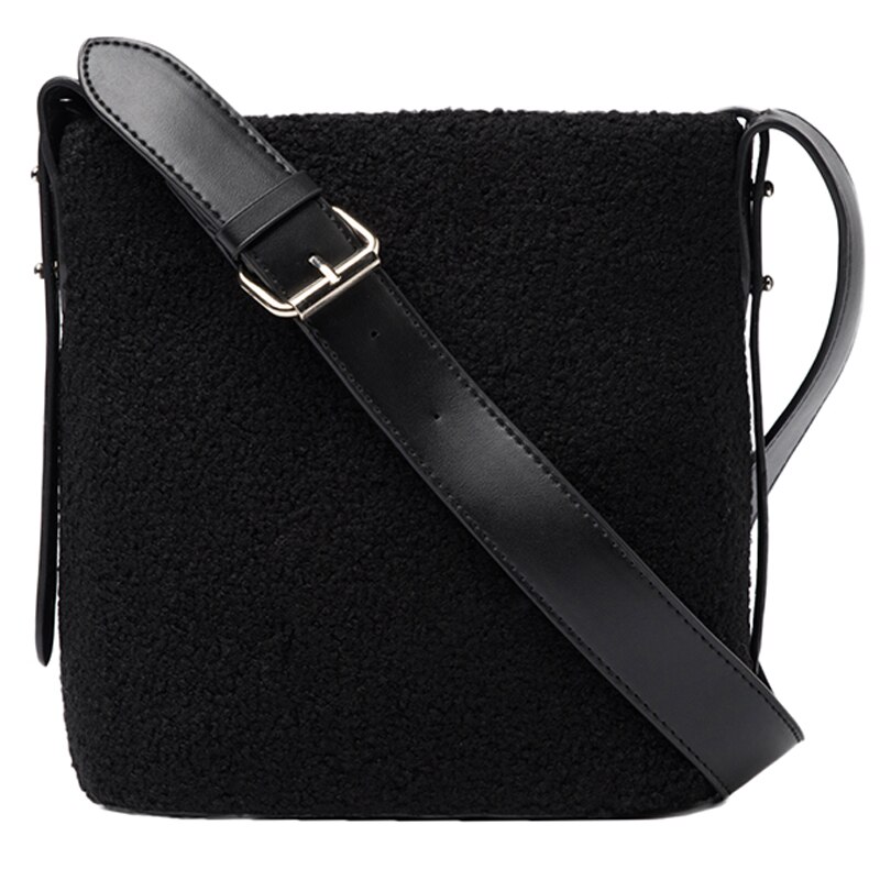 Niche Lamb Plush Handbags Autumn/winter All-match Ins Shoulder Underarm Bag Bucket Bag Tote Bag Width: 20cm