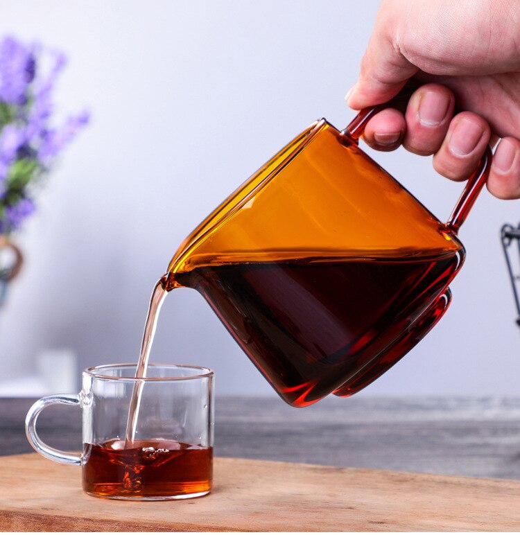 Hæld over glas rækkevidde kaffeserver cafe hånd dryp kaffekop kedel kedel brygger japansk stil kaffe drypper krus kande kande