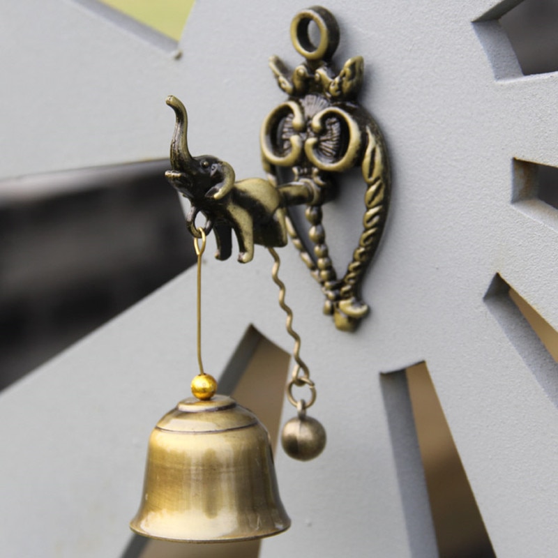 Neue Metall Eisen Glocke Wind Chime Retro Tier Türklingel Wand Hängende Dekoration Pferd Elefant Eule Form