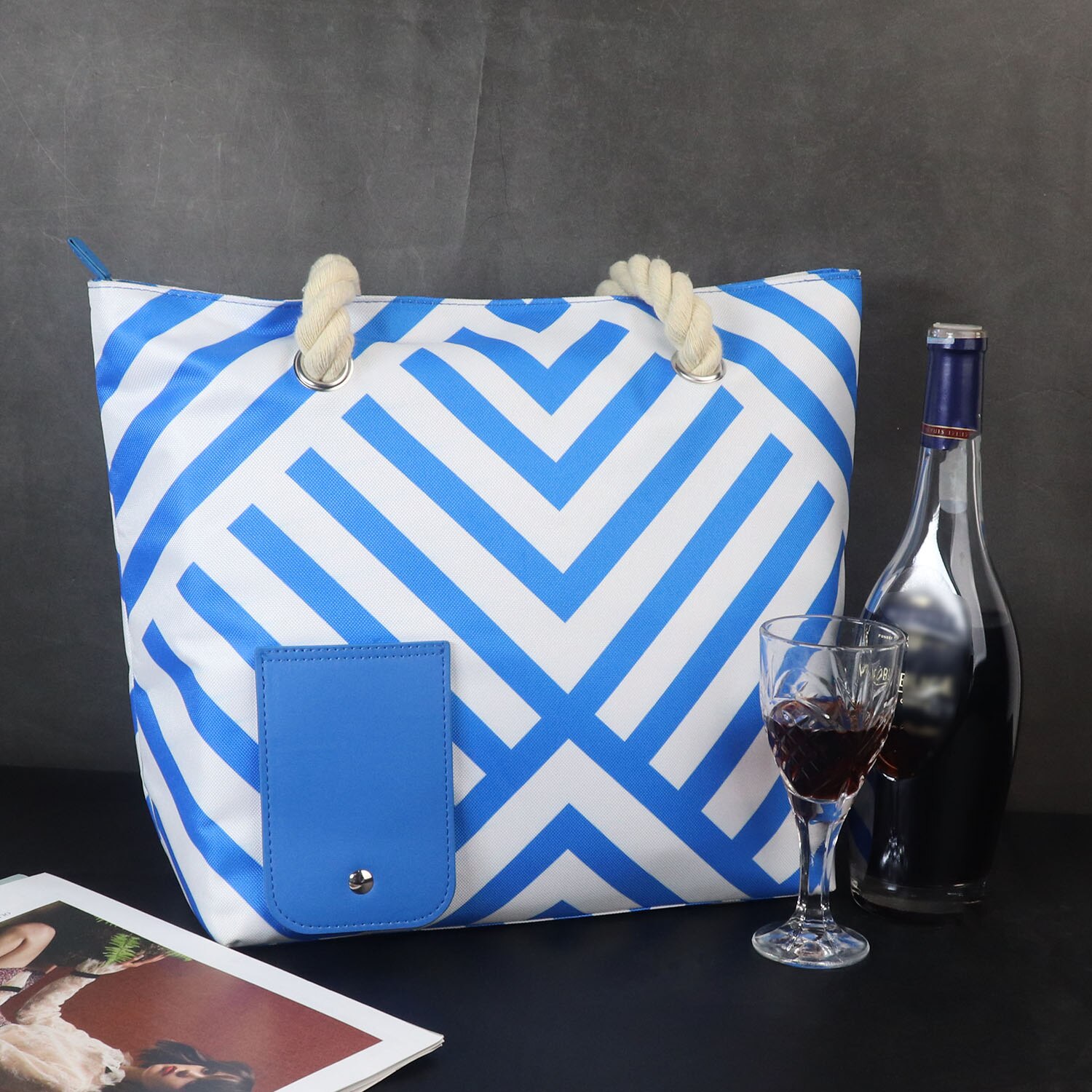 Wessleco Tragbare Strand Wein Handtasche Wein Tote Tasche mit Versteckte Spender Isolierte Große Wein Kühltasche Mit Wein blasiert