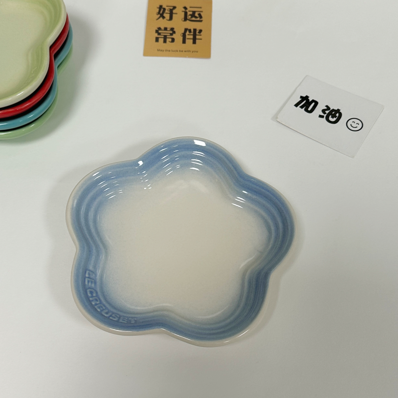 Plum Blossom Small Plate 5.5Inches 14cm Rainbow Sauce Plate Flower Shaped Pet Gradual Spike Bone Plate Tableware Ceramic Dishs: WHITE