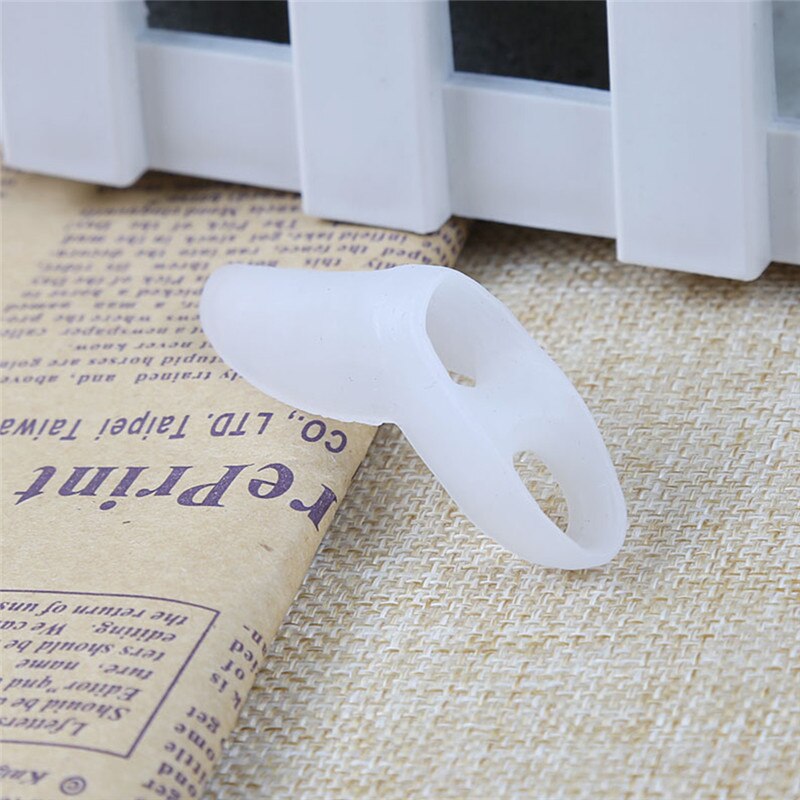 2pcs/pair Double-hole Little Toe Separator Transparent Bunion Pain Relief Toe Straightener Protector Foot Care Tool