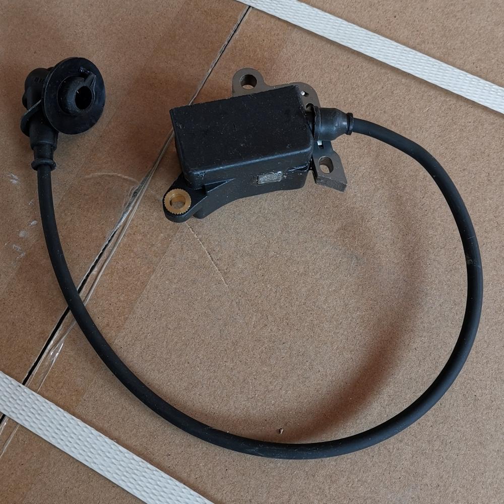 Zündspule für Stihl FR 410 460 FS 240 260 C C-E TC TC-E Motorsense / 41474001313