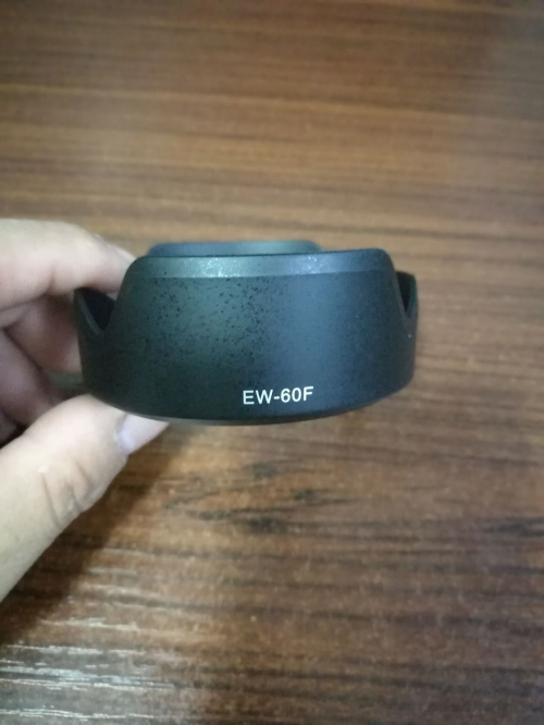 Camera Lens Hood EW60F Bayonet Mount EW-60F for Canon E0S M5 M6 With EF-M 18-150mm f/3.5-6.3 IS STM 55mm Filter Diameter Lens