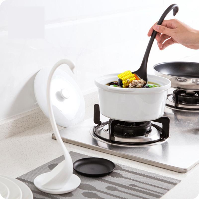 Plast skaft med svanesuppe med håndtak, inkludert kjøkkenutstyr