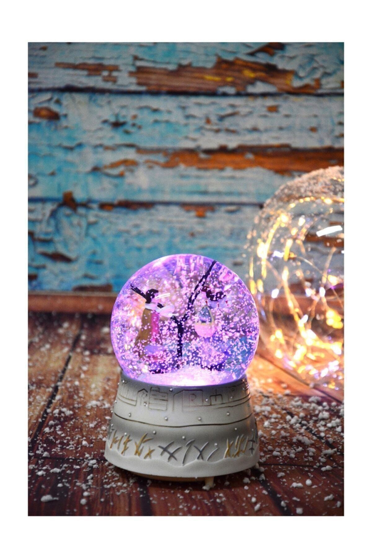 Illuminated Oversized Snow Globe Souvenir Snow Blowing Glass Globe Glass Crystal Balls Magnetic Spheres