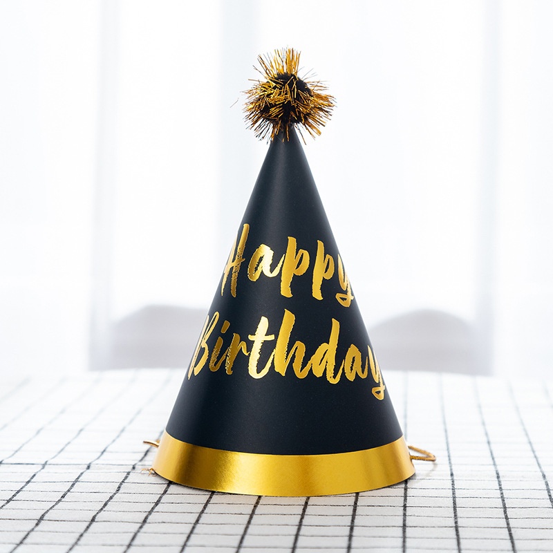 30th 40th 50th bursdagsfestpynt for menn og kvinner svart og gull festutstyr sett servise tallerkener kopper servietter duk