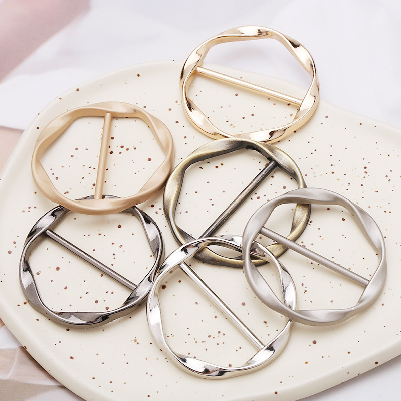 Hebillas de Metal simples para mujer, hebilla de nudo para esquinas de camiseta, cinturón, hebilla ajustable y cierre decorativo para bufanda, 1 Uds.