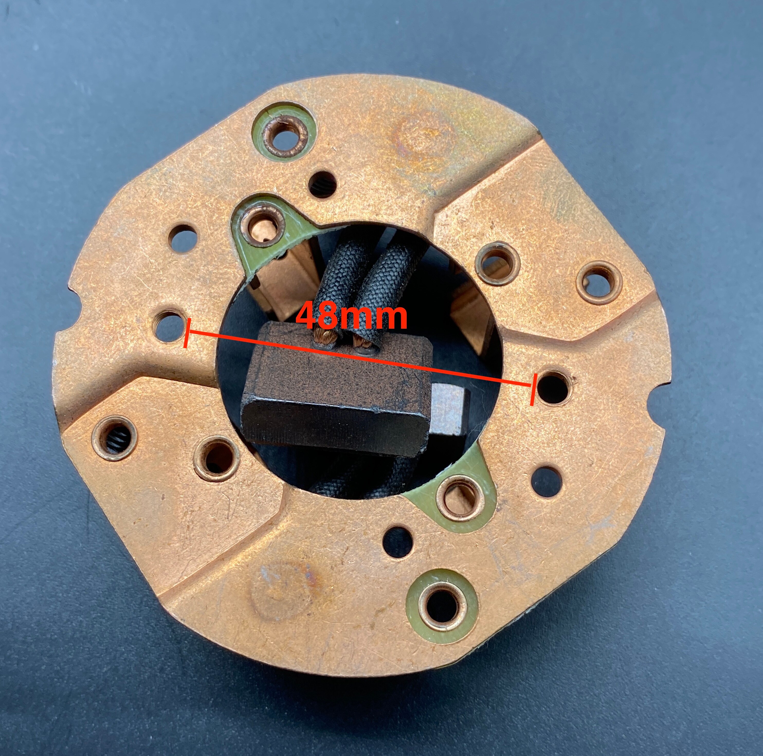 carbon brush holder assembly for iskra heavy truck starter motor