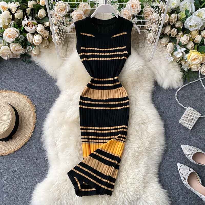 Mango gestreepte bodycon jurk zwart/wit Mango gestreepte bodycon jurk zwart/wit