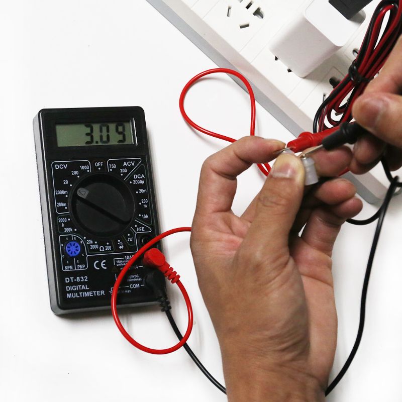 Magnetic USB to 1.5V 3V 4.2V 4.5V 6V Power Cable Can Replace 1-4pcs AA D AAA Battery