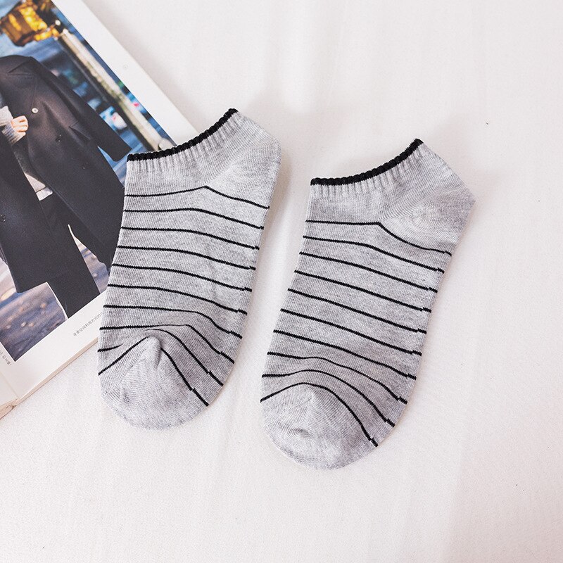1pair Summer Men Socks Short Ankle Socks Cotton College Style Lines Black Casual Sock Size 39-43: Gray
