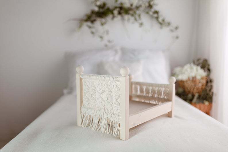 Newborn Photography Props Original Baby Crib White Shooting Assisted Solid Wood Hand-woven Props Posing Props With Tassels
