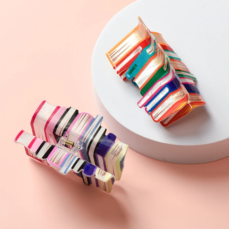1 Stück koreanischer Stil Buchform Acryl Wasser Welligkeit Platte Haarspange für Frauen – einzigartiges Haarklammer Haarnadel Ornament