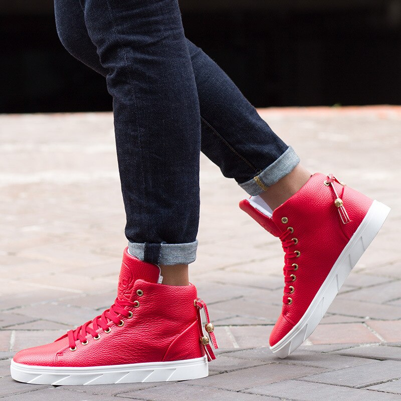 Vita skateboardskor för män högtopp läder lägenheter skor street sport sneakers man hip hop promenadskor chaussure homme