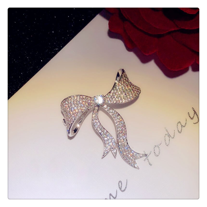 Broches Voor Vrouwen Luxe Zirconia Strik Corsage Trui Pak Pin Accessoires Fijne Sieraden Broche Valentijnsdag