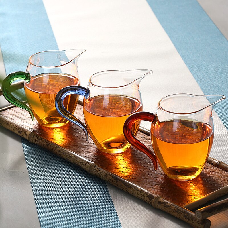 Heat-resistant Glass Tea Pitcher with Colored Handle Transparent Chahai Glass Kung Fu Fair Cup Office Tea Cup Drinkware