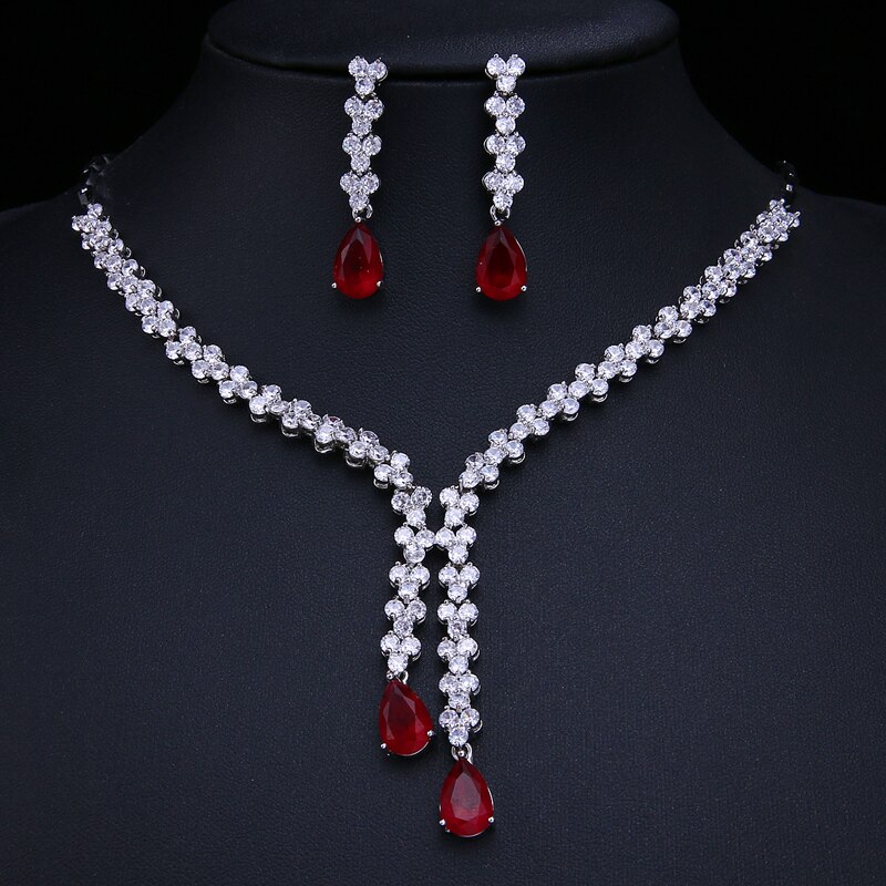 ! Conjunto de joyería Noble Bettyue de asimétrico a la , pendientes largos de Zirconia y Collar para mujer, deslumbrante: red