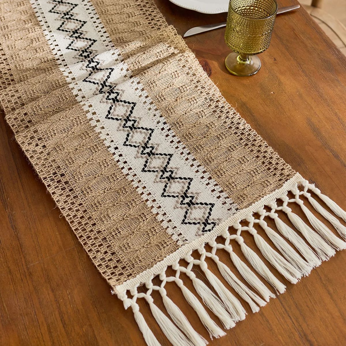 1pc Boho Table Runner for Home Decor with Tassels Long Farmhouse Rustic Brown Macrame Burlap Table Decoration for Living R: 30*220cm