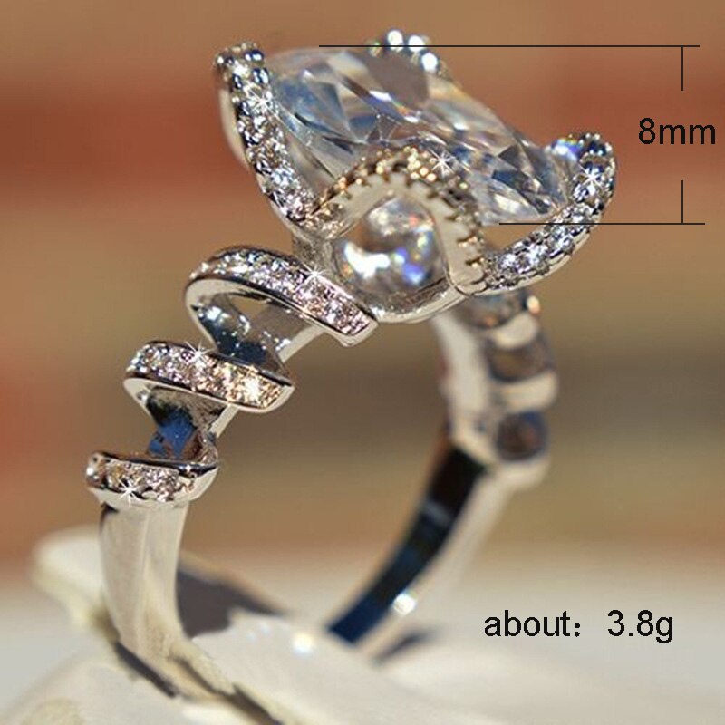 Huitan Prachtige Spiraal Band Ring Voor Vrouwen Met Clear Cz Steen Luxe Wedding Engagement Sieraden Ring Mooie Accessoires