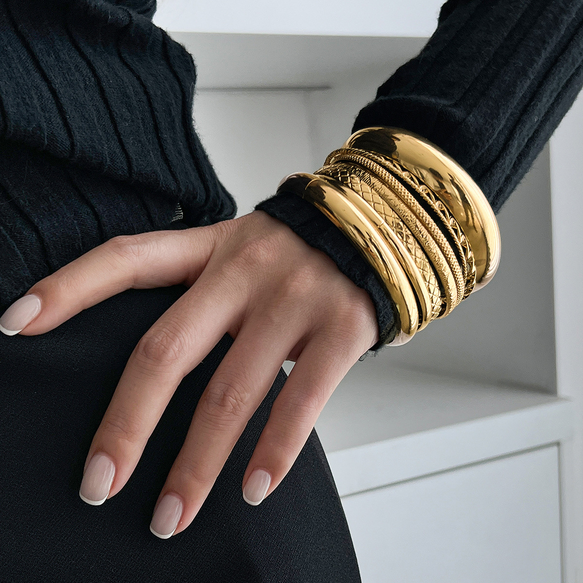 Conjunto de brazalete ancho Irregular Punk exagerado para mujer, pulseras de Metal gruesas de Color dorado Vintage, de joyería de mano para hombre: Rodio plateado