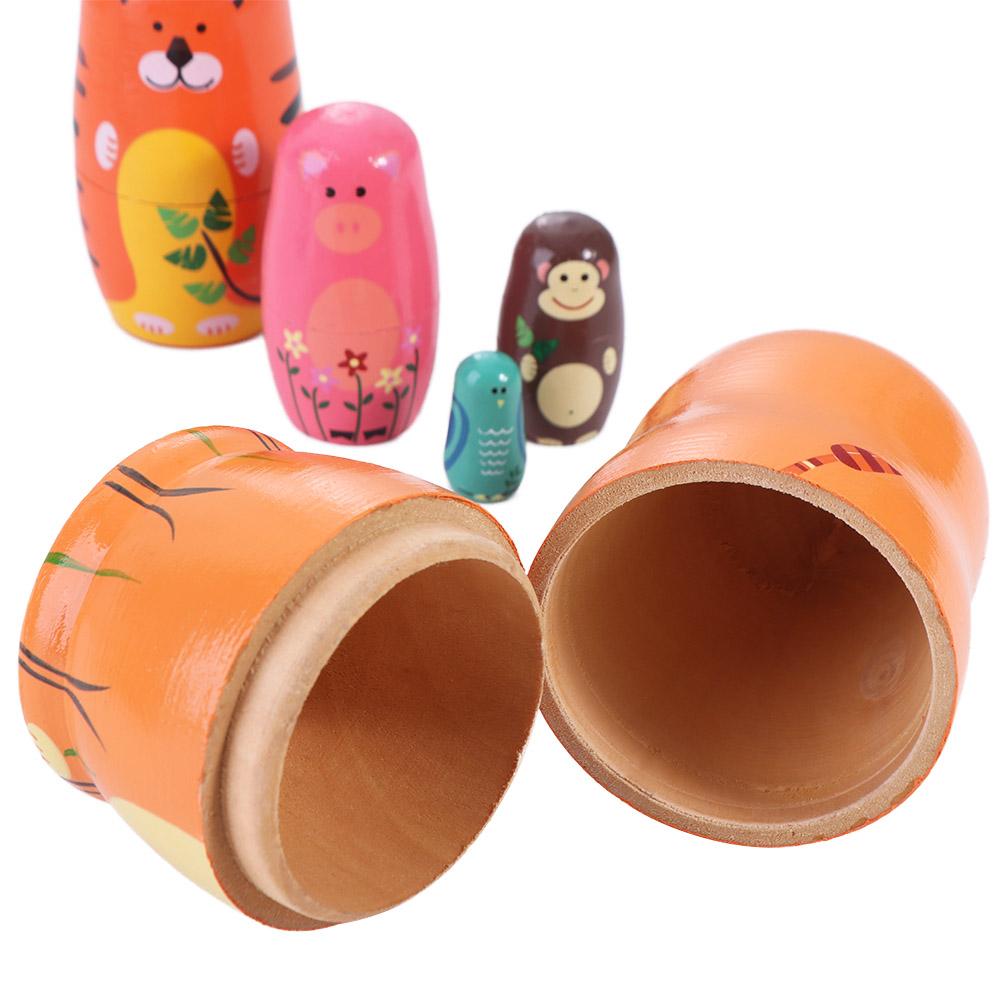 Adorno de madera anidado decoraciones hechas a mano Matryoshka patrón de animales de 5 capas apilamiento