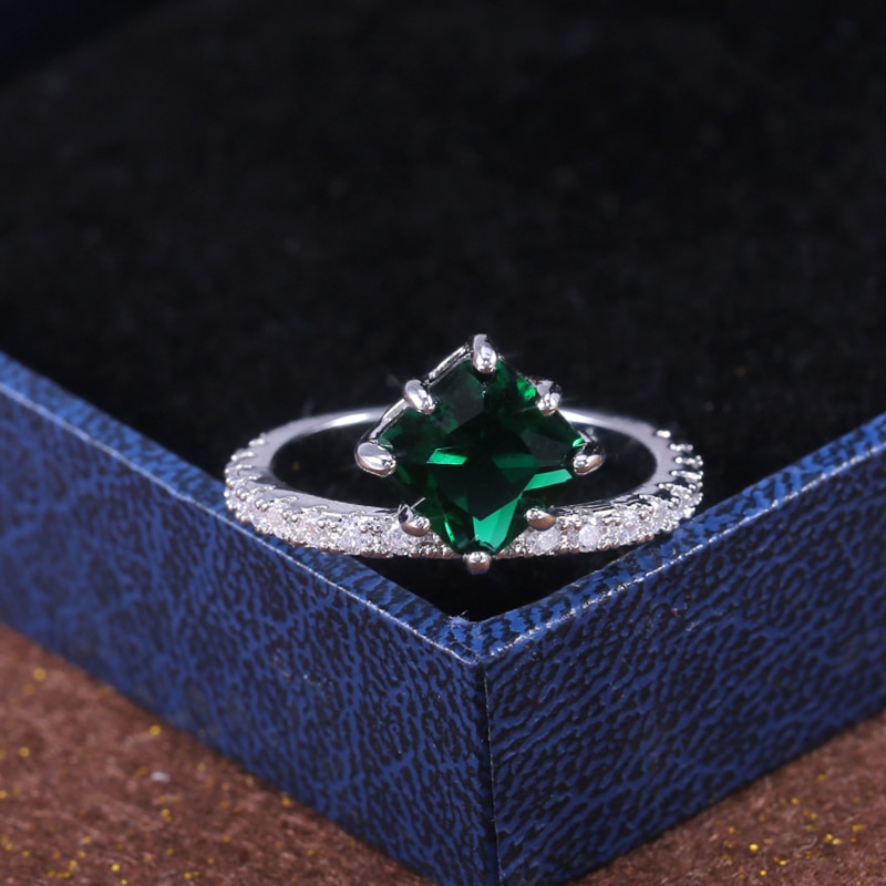 Huitan specielle geometriske midi-ringe til kvinder med lysegrøn aaa cubic zircon sten otte klør engros femme ring